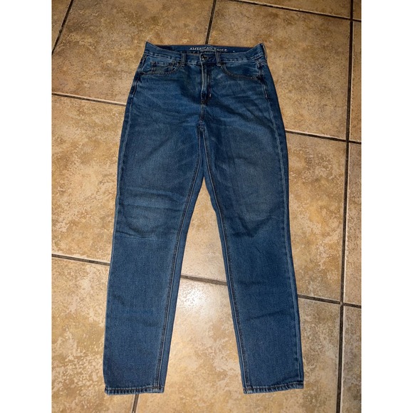 American Eagle Outfitters Denim - American Eagle Mom Jeans Size 4